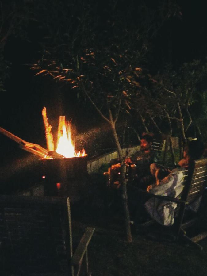 Kurumba Hostel เอลลา ภายนอก รูปภาพ