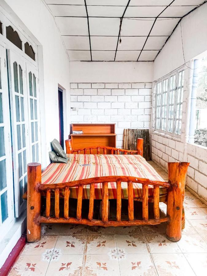 Kurumba Hostel เอลลา ภายนอก รูปภาพ
